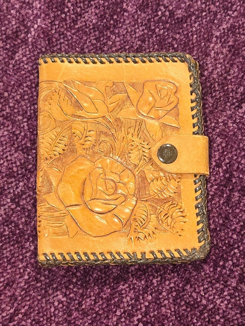 Vintage genuine brown leather bifold wallet with carved rose design